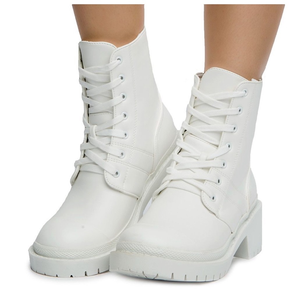 White lug sole combat boot - Picture 2 of 5